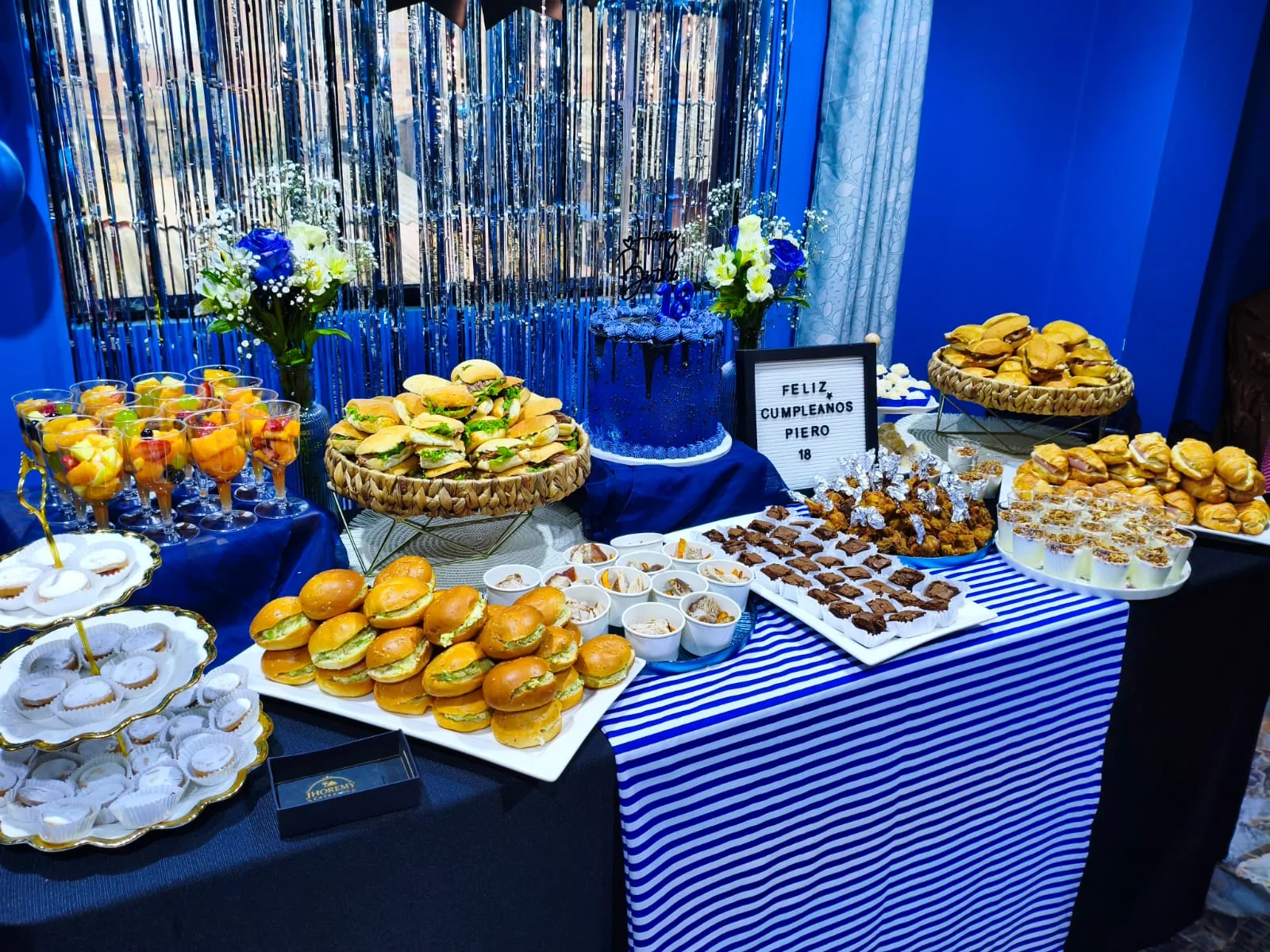 Delivery de bocaditos para reuniones y celebraciones