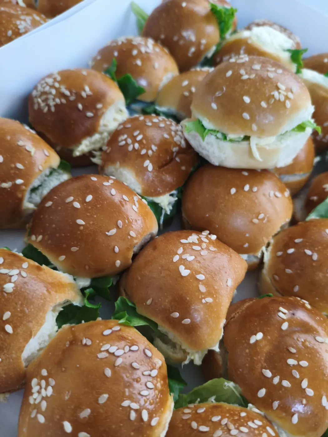 Mini sándwiches reales preparados por Jhoremy