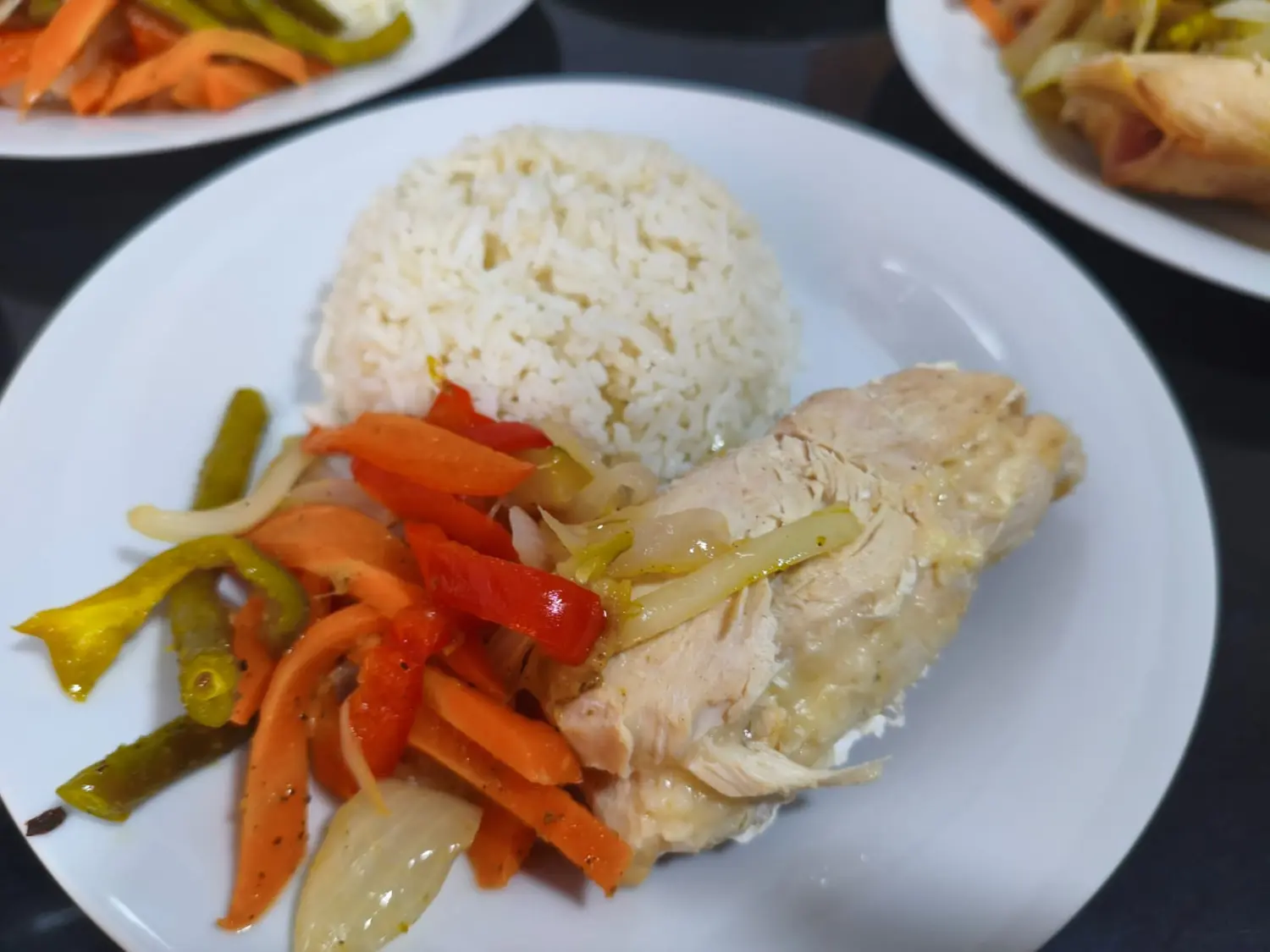 Almuerzo empresarial servido